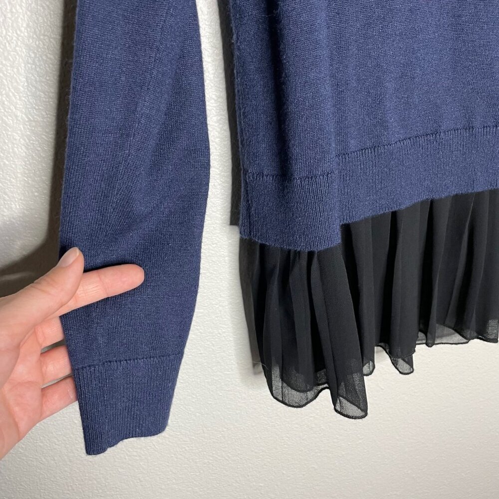 Chelsea28 Pleated Cashmere Sweater Size XS Accordion Hem Split Back Blue Black - Picture 5 of 9